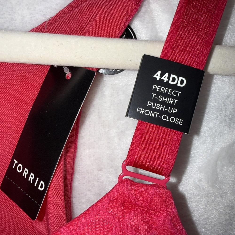 Torrid Front-Closure Molded Cup Bra in Raspberry - Picture 5 of 6